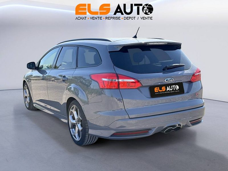 Ford Focus Tournier ST 2.0i 250ch