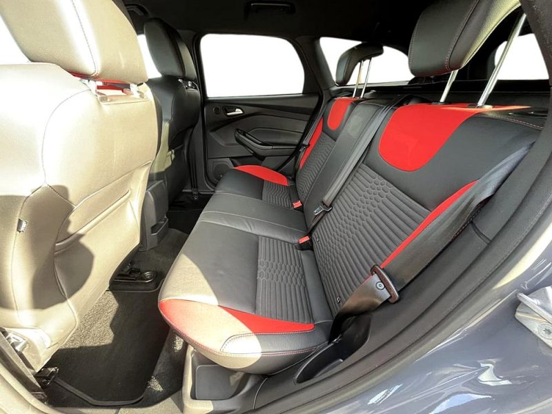 Ford Focus Tournier ST 2.0i 250ch