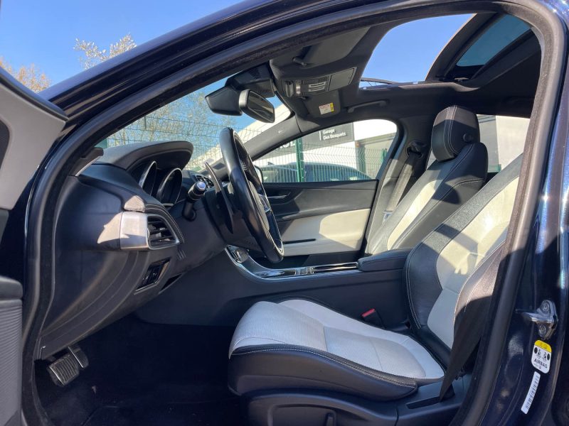 JAGUAR XE R DYNAMIC 180CH