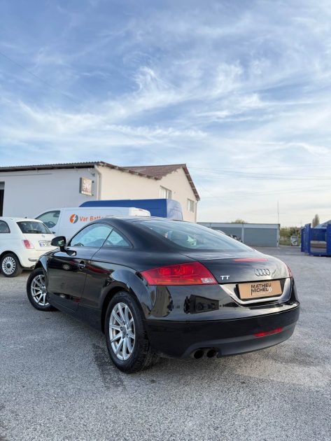 AUDI TT 2.0 TFSI 200