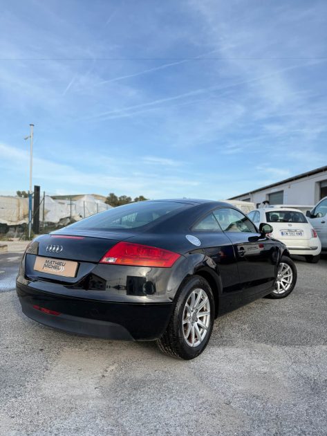 AUDI TT 2.0 TFSI 200