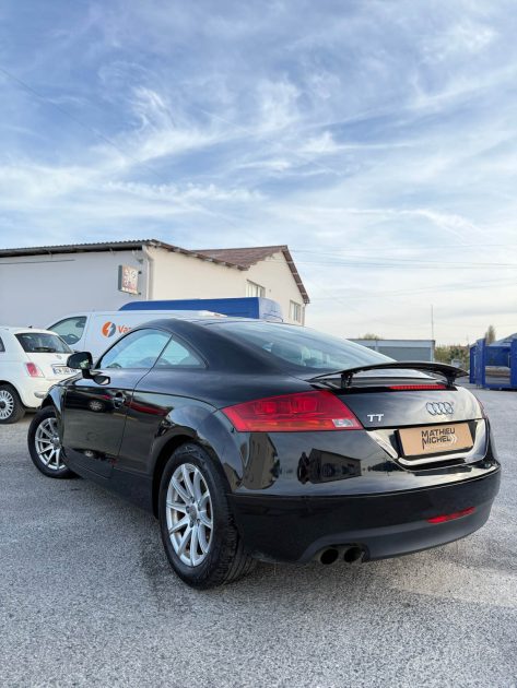AUDI TT 2.0 TFSI 200