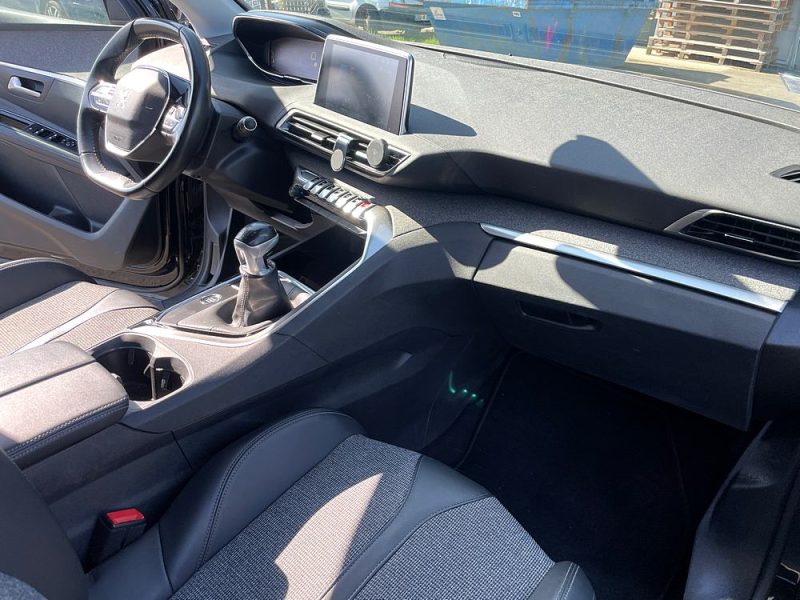 PEUGEOT 3008 - DISTRIBUTION FAITE - GARANTIE