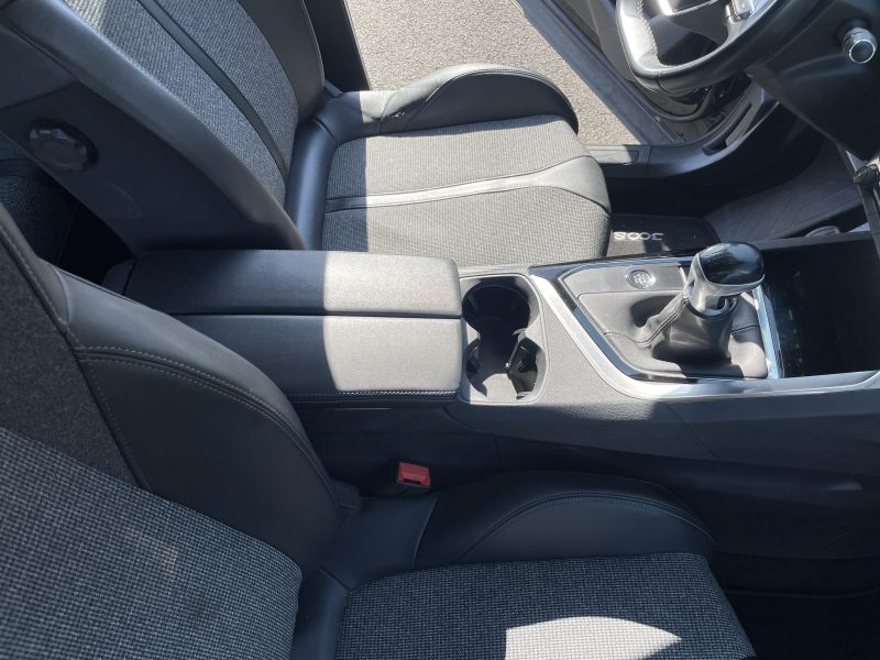 PEUGEOT 3008 - DISTRIBUTION FAITE - GARANTIE