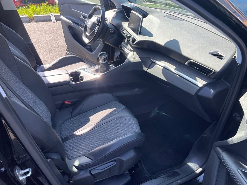 PEUGEOT 3008 - DISTRIBUTION FAITE - GARANTIE