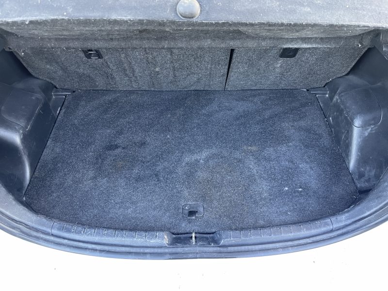 TOYOTA YARIS HYBRID 2014 