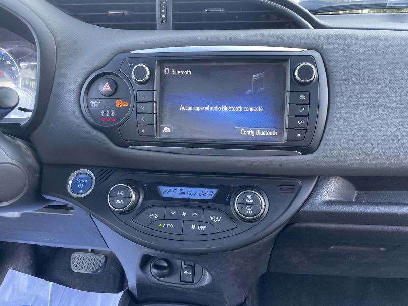 TOYOTA YARIS HYBRID 2014 