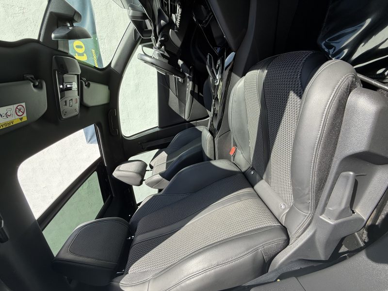 PEUGEOT 2008 II 2020