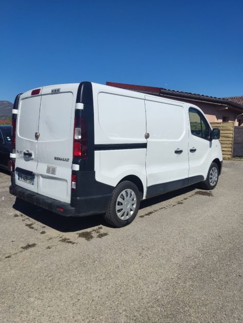 RENAULT TRAFIC 2019