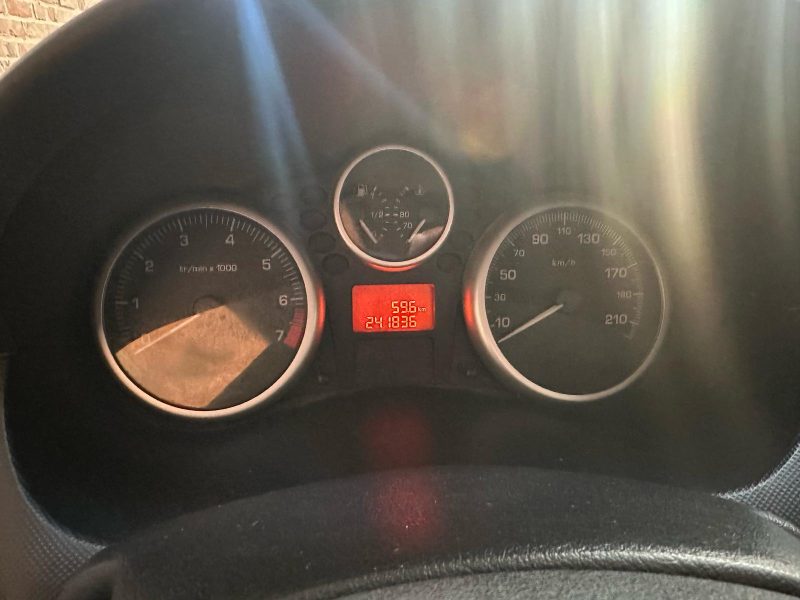 PEUGEOT 206 1.1 essence 60cv 2009