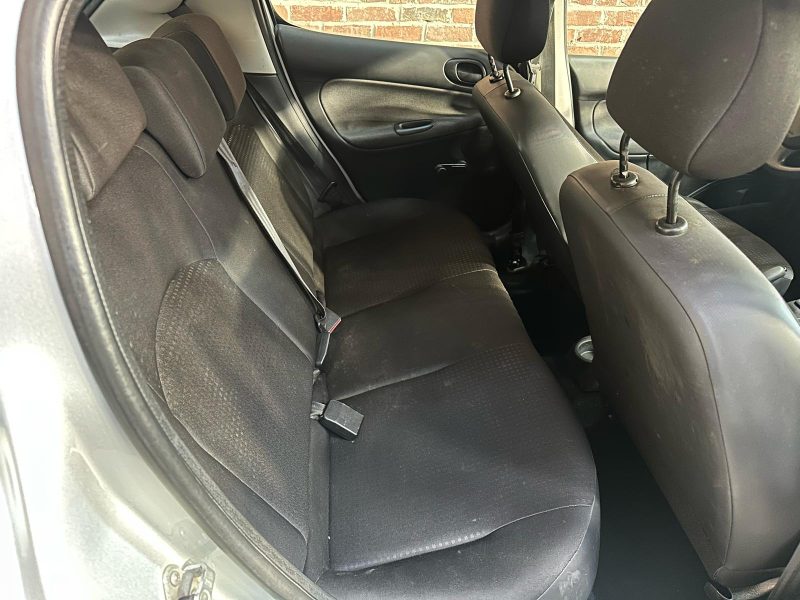 PEUGEOT 206 1.1 essence 60cv 2009