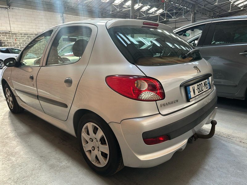 PEUGEOT 206 1.1 essence 60cv 2009
