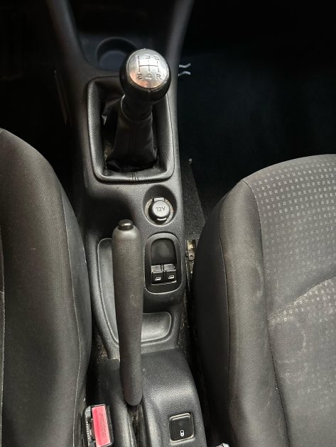 PEUGEOT 206 1.1 essence 60cv 2009