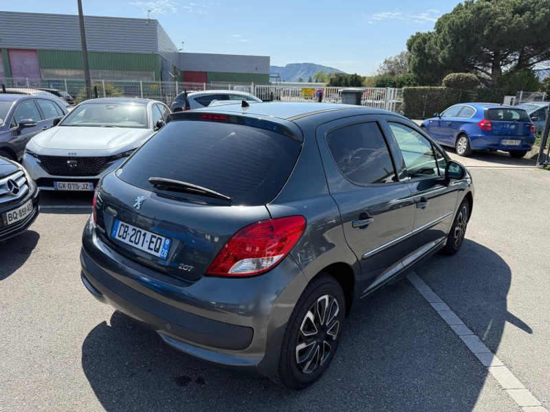 PEUGEOT 207 2012