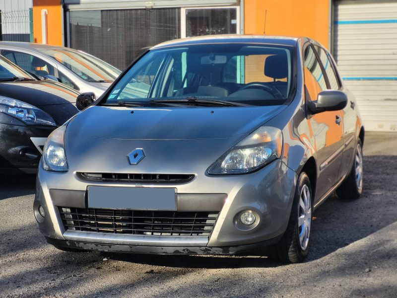 RENAULT CLIO 2010