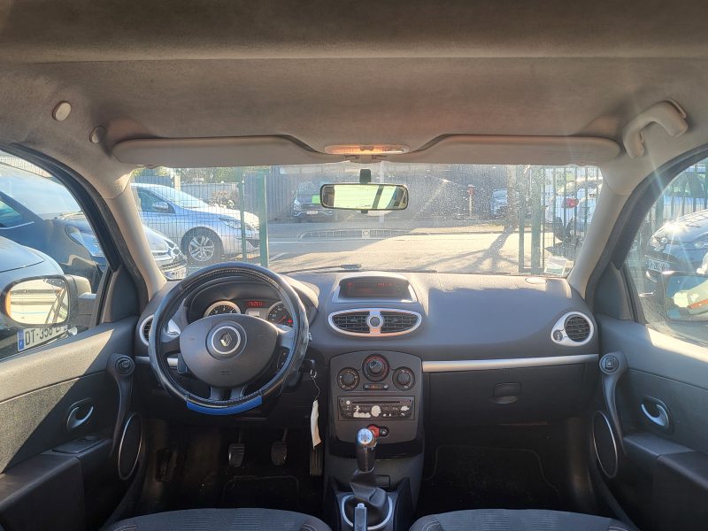 RENAULT CLIO 2010