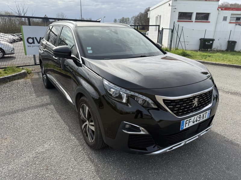 PEUGEOT 5008 2019