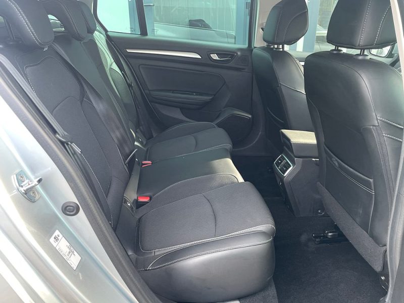 Renault Megane IV Estate TCe 140ch EDC Intens / Camera / Boite auto / CarPlay / LEDS / Cockpit 85.00