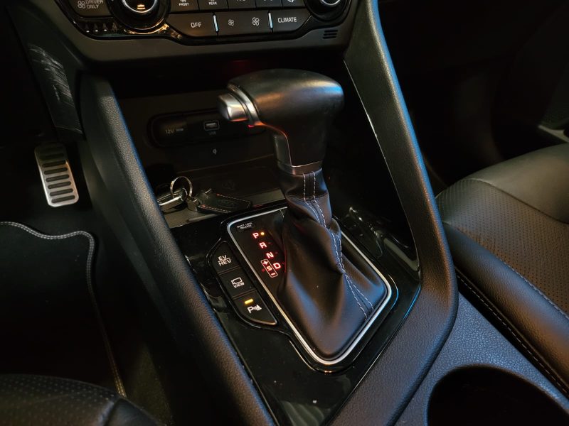 KIA NIRO 1.6 GDI HYBRID 141cv PREMIUM / SUIVI KIA / SIEGES CHAUFFANTS / CAMERA DE RECUL / VIRTUAL