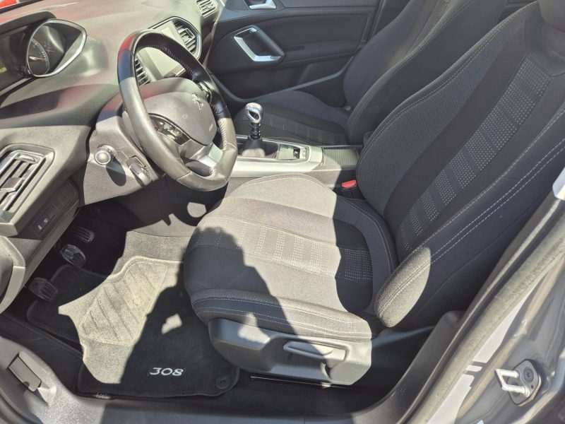 PEUGEOT 308 2015