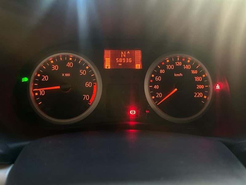 RENAULT CLIO 1.1 essence 2004