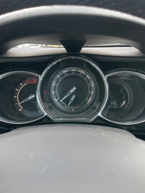 CITROEN DS3 1.6 HDI - 8V TURBO 