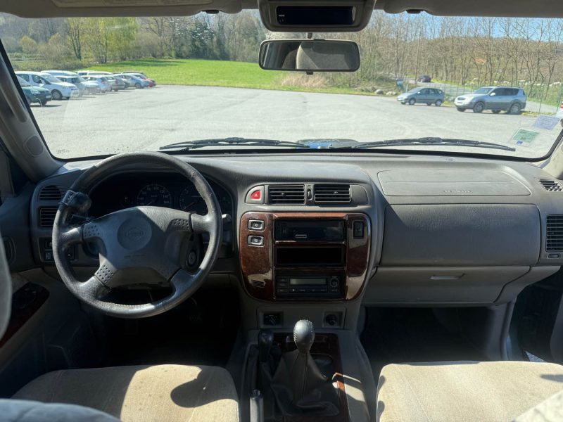NISSAN PATROL GR 2000