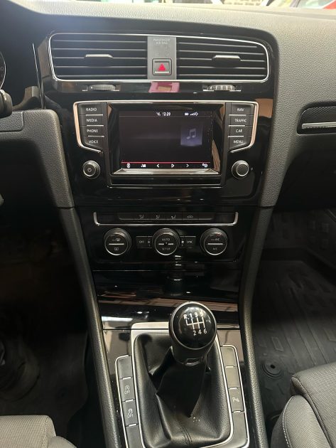 VOLKSWAGEN GOLF 1.6 TDI 105 CV 4 MOTION