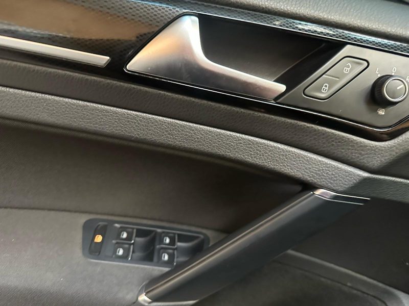 VOLKSWAGEN GOLF 1.6 TDI 105 CV 4 MOTION