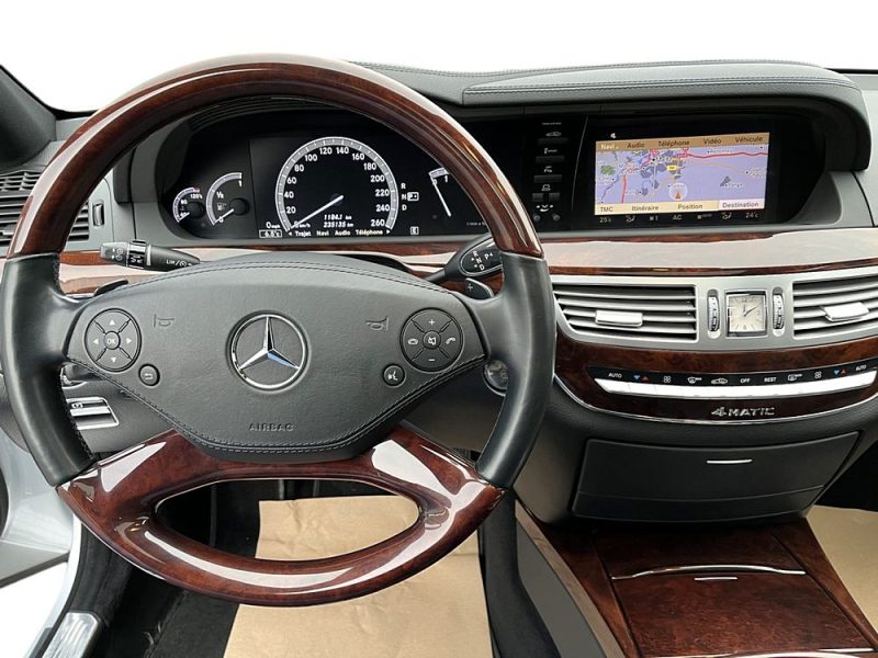 Mercedes-Benz S500 V8 435ch 4-Matic 1.Main