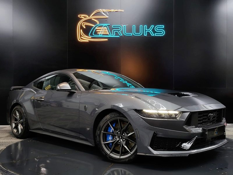FORD MUSTANG Fastback 5.0 V8 450cv Dark Horse Boîte Auto 1ère Main