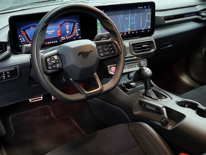 FORD MUSTANG Fastback 5.0 V8 450cv Dark Horse Boîte Auto 1ère Main