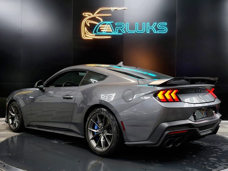 FORD MUSTANG Fastback 5.0 V8 450cv Dark Horse Boîte Auto 1ère Main
