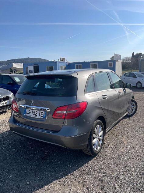MERCEDES CLASSE B 180 BUSINESS EXECUTIVE