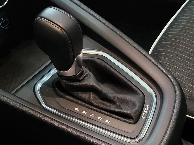 RENAULT CLIO V E-TECH Hybrid 140cv Intens Boîte Auto