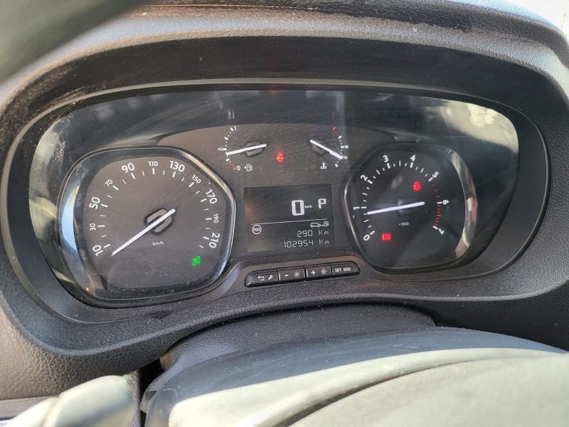 CITROEN JUMPY 2.0 BLUE HDI TAILLE M 122cv EAT8 