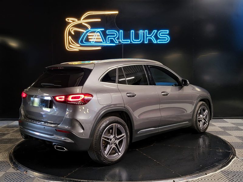 MERCEDES CLASSE GLA 250e 218cv AMG LINE / SUIVI MERCEDES / TOIT OUVRANT / SIEGES ELECTRIQUES / CARPL