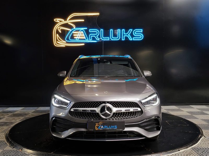 MERCEDES CLASSE GLA 250e 218cv AMG LINE / SUIVI MERCEDES / TOIT OUVRANT / SIEGES ELECTRIQUES / CARPL