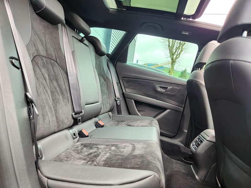 SEAT LEON ST 2.0 TSI 300 CUPRA 4DRIVE DSG6*PANO*CAMERA*DCC*SOUND*