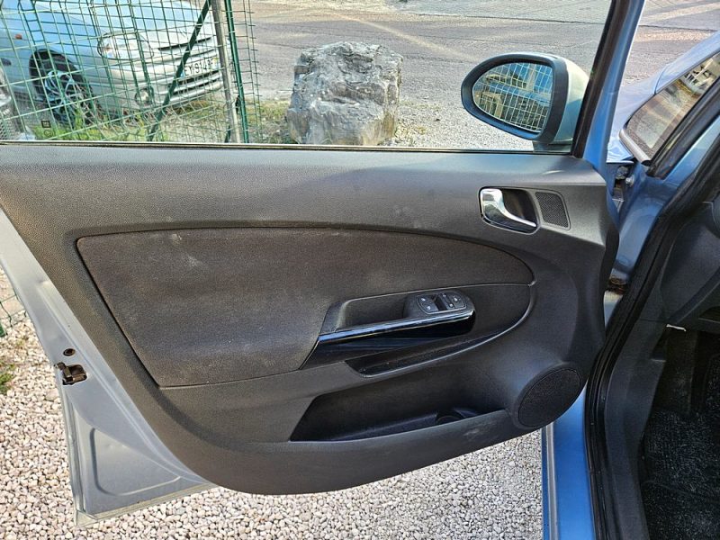 OPEL CORSA 2006
