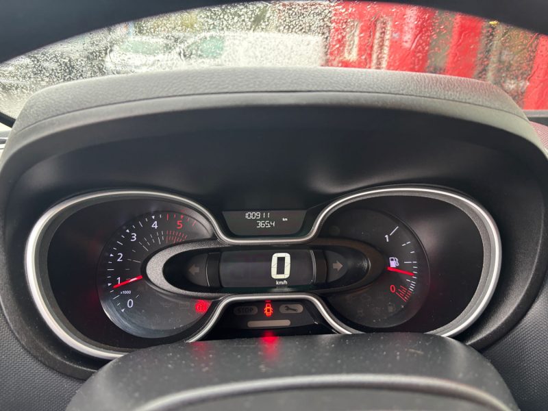 RENAULT TRAFIC 2020