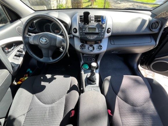 TOYOTA RAV4 2009