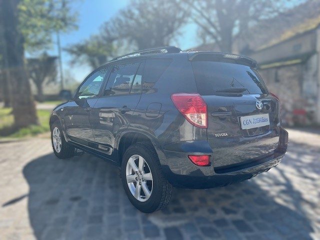 TOYOTA RAV4 2009