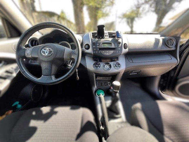 TOYOTA RAV4 2009
