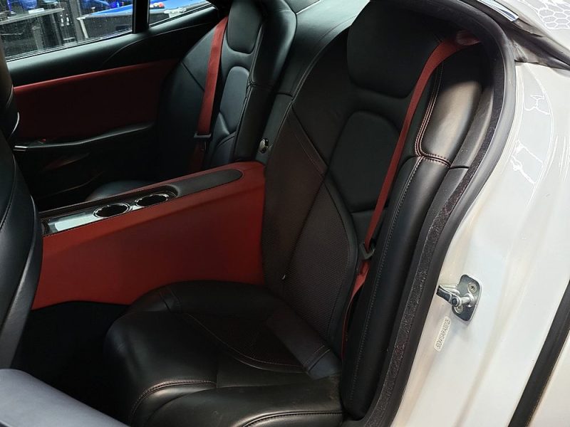 KARMA REVERO Hybrid 403cv Premium Plus Boîte Auto