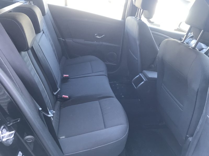 RENAULT MEGANE ESTATE III ph2 - 1.6 dci 130cv FAP energy eco2 DYNAMIQUE - GARANTIE 6 MOIS