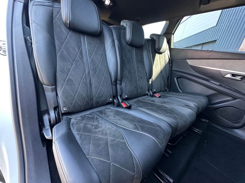 PEUGEOT 5008 2019