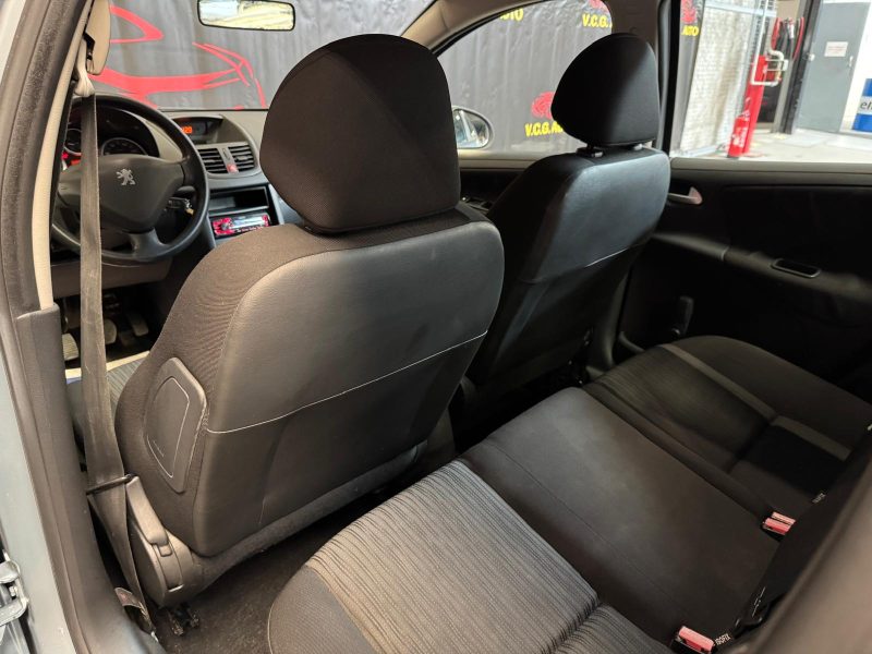 PEUGEOT 207 1.4 HDI 70 Urban 