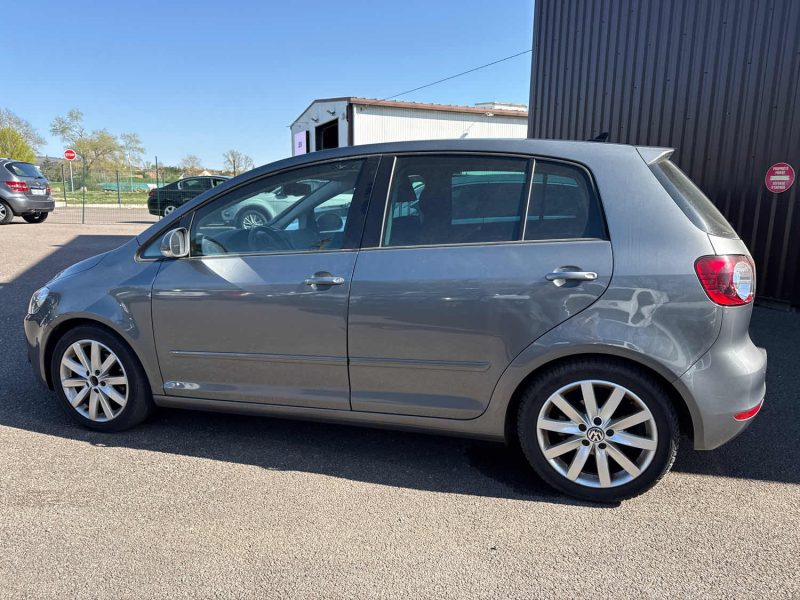 VOLKSWAGEN GOLF PLUS 2012
