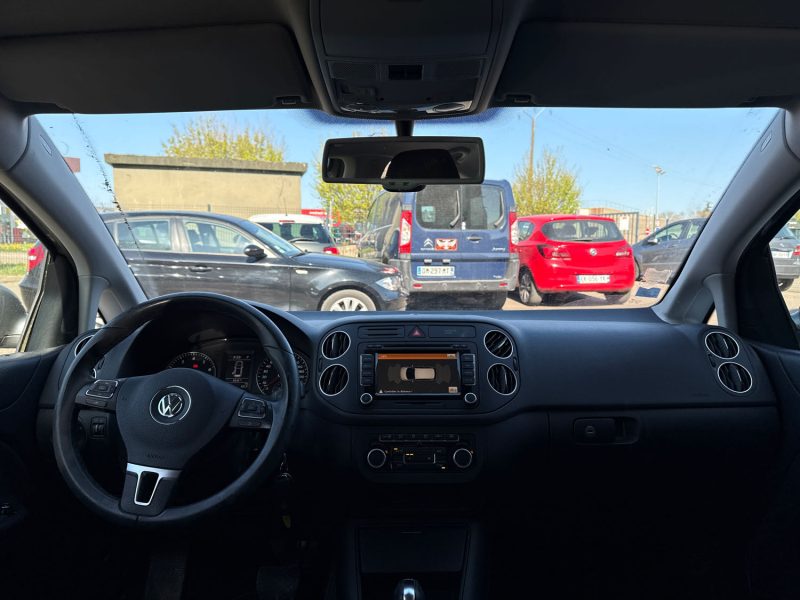 VOLKSWAGEN GOLF PLUS 2012